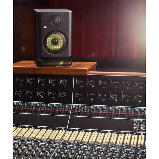 KRK RP5G5 Black-3