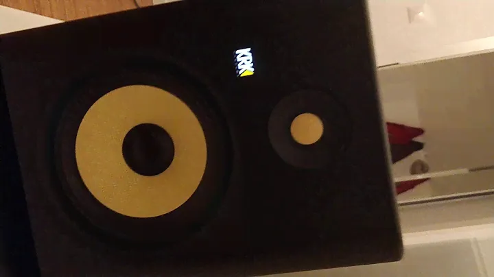 KRK Rokit 7 G4 hissing